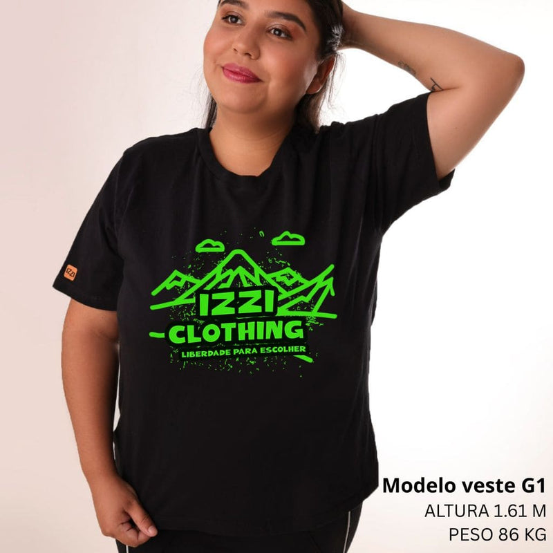 Camiseta Feminina Plus Size Premium Preta Think Outside