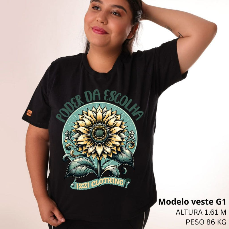Camiseta Feminina Plus Size Premium Preta Wild Flowers